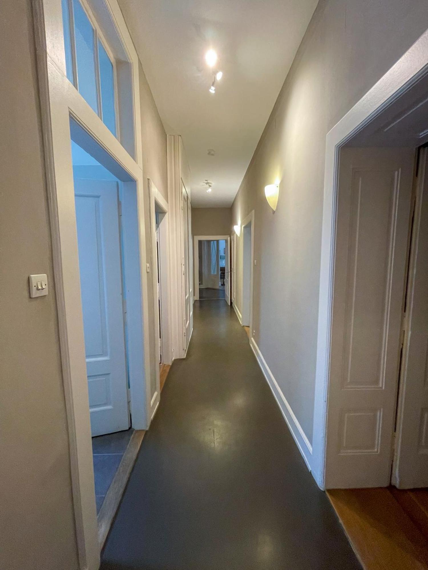De Standing 200m² Apartment